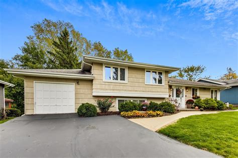 What's the housing market like in 60516? 5 beds, 5 baths, 5400 sq. ft. house located at 8517 Brookridge Rd, Downers Grove, IL 60516 sold for $682,500 on Mar 12, 2021. MLS# 10881258.